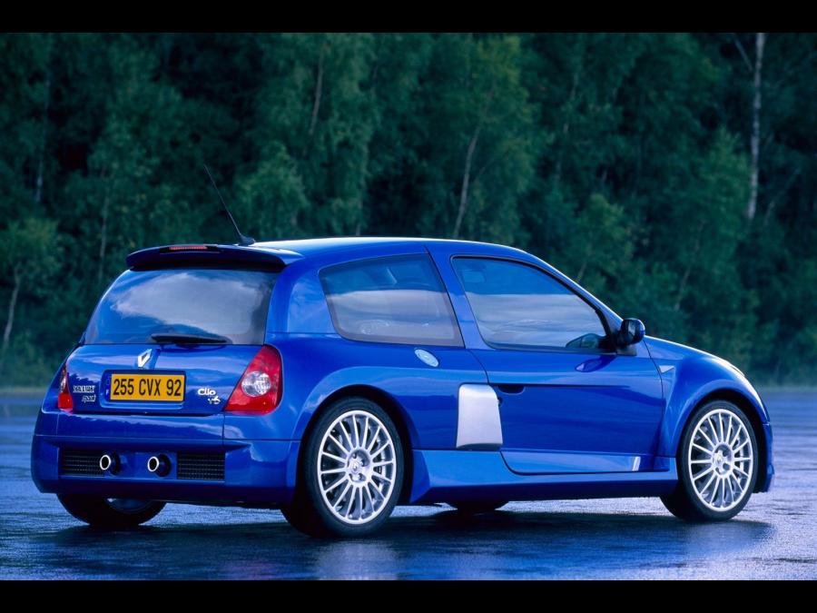 Renault Clio V6 2003 года  (фото 17 из 30)